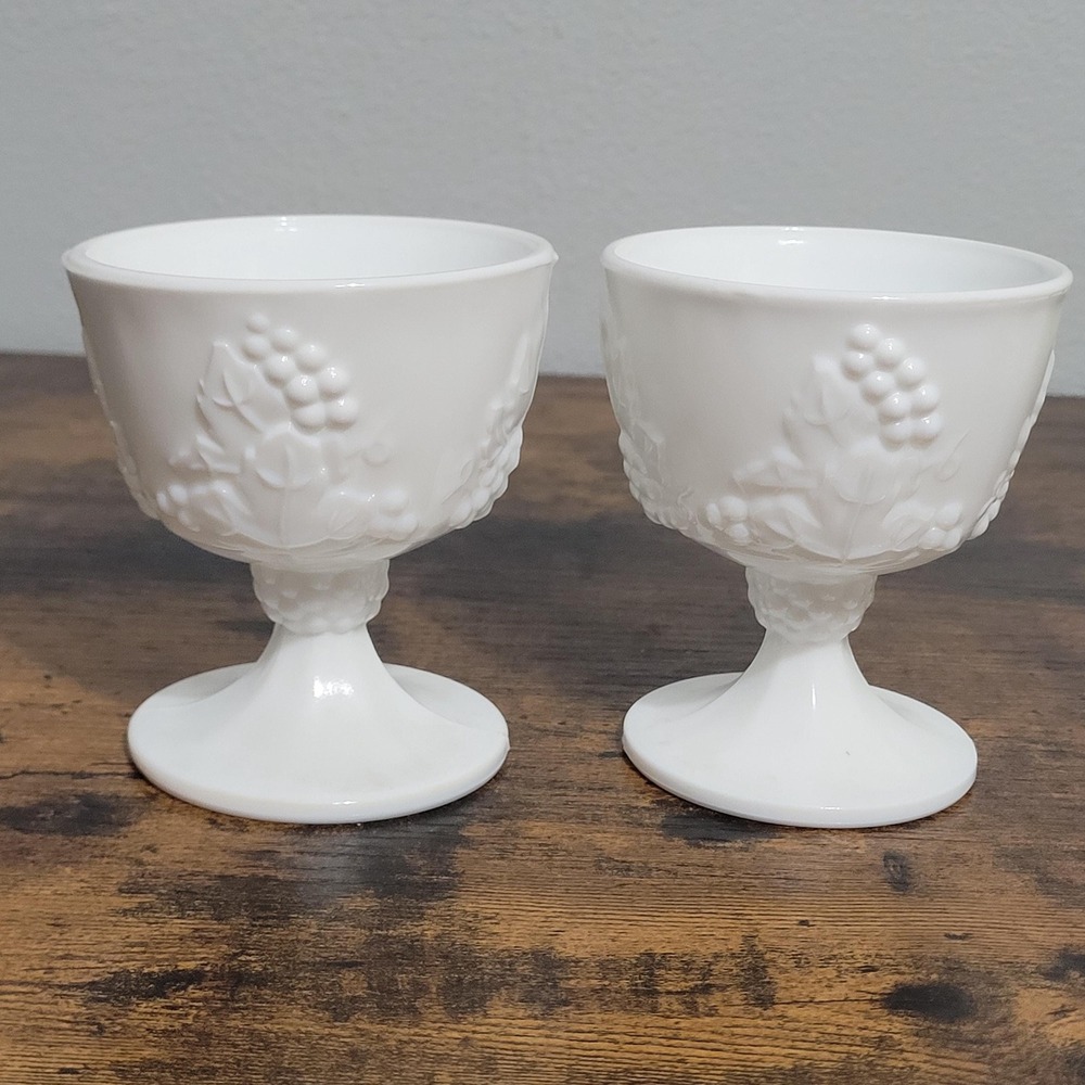Vintage‎ Colony Harvest Milk Glass Open Sugar Bowl Pedestal Grapes Leaves Set 2